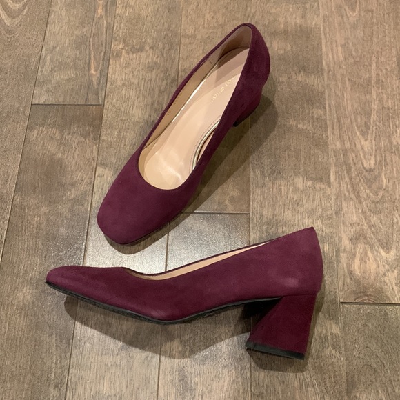 Stuart Weitzman Seude pump in original box - Picture 1 of 4